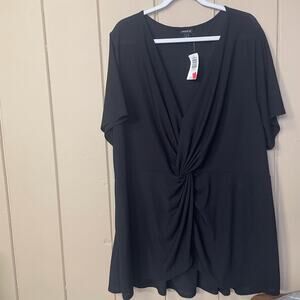 Torrid K Black Twist Front SS Tee Size 4 (4X) New with Tags